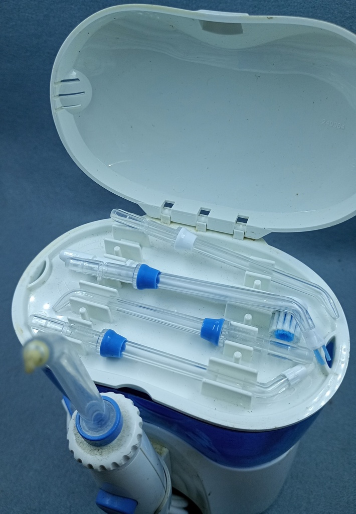 Irrigador dental 