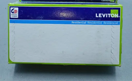 [0032U002] Leviton Caja 10 Tomas de corrientes